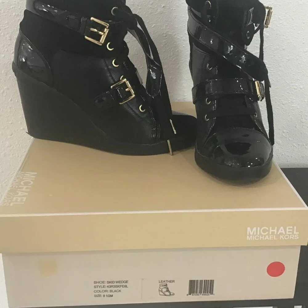 Michael Michael Kors Skid Wedge Black Boot 9.5 M - Picture 15 of 15